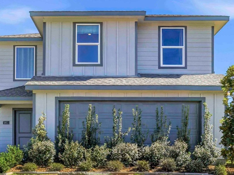 2907 Pineview Drive - Texas - Talty - 75126
